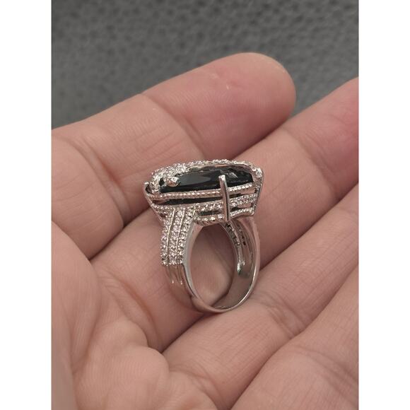 DSMK 925 Sterling Silver CZ EMERALD Ring Size 7
